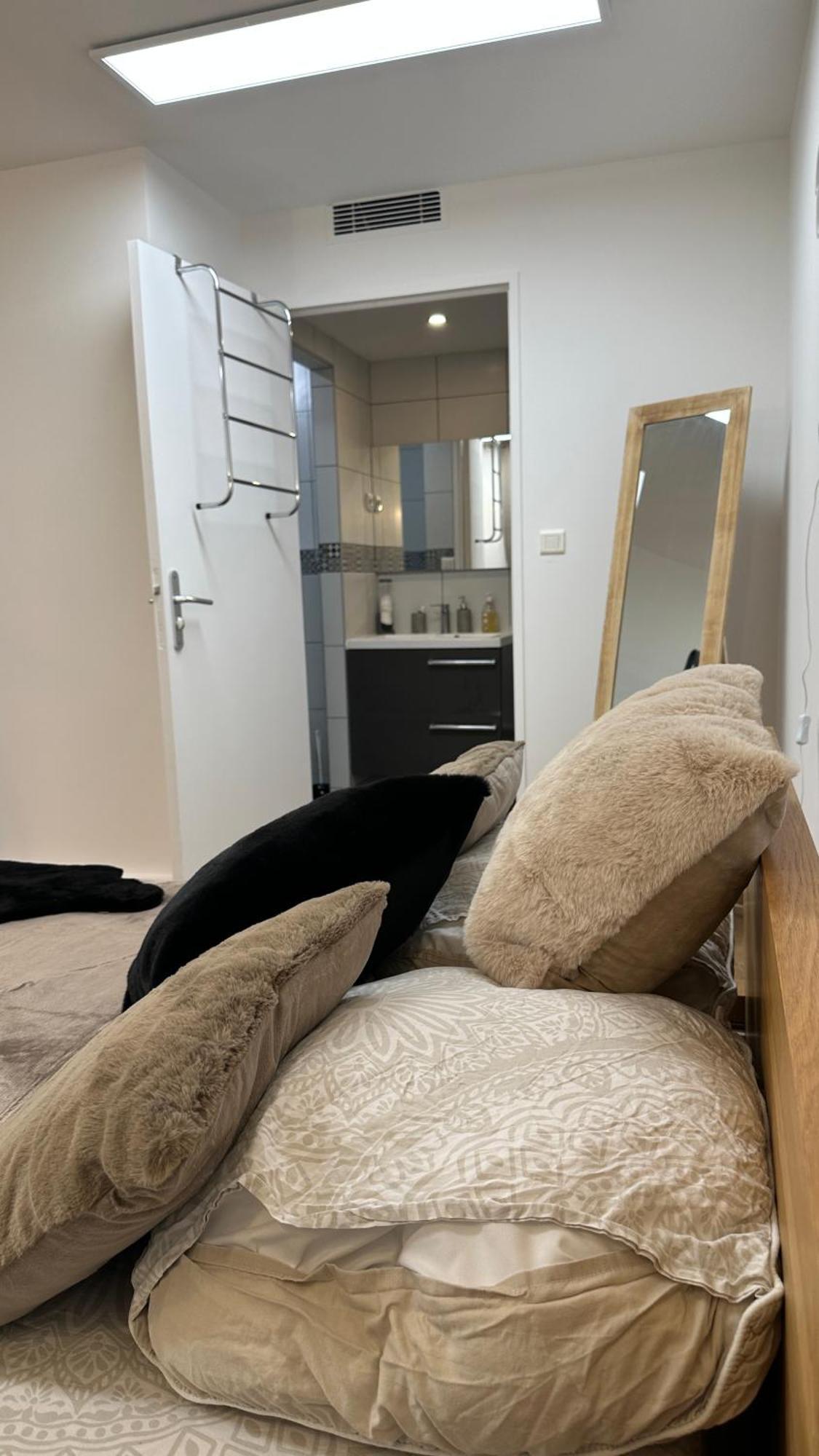 Appartement 5Min To Disneyland, Parking Prive Magny-le-Hongre Εξωτερικό φωτογραφία